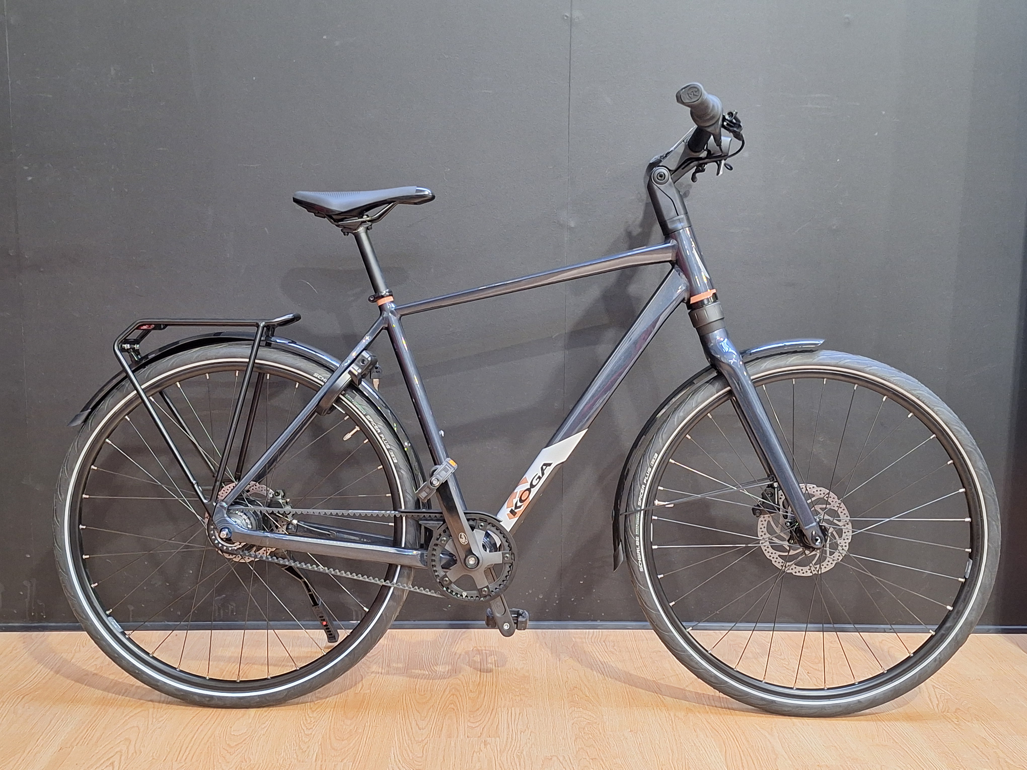 F3 4.0 - 54 cm