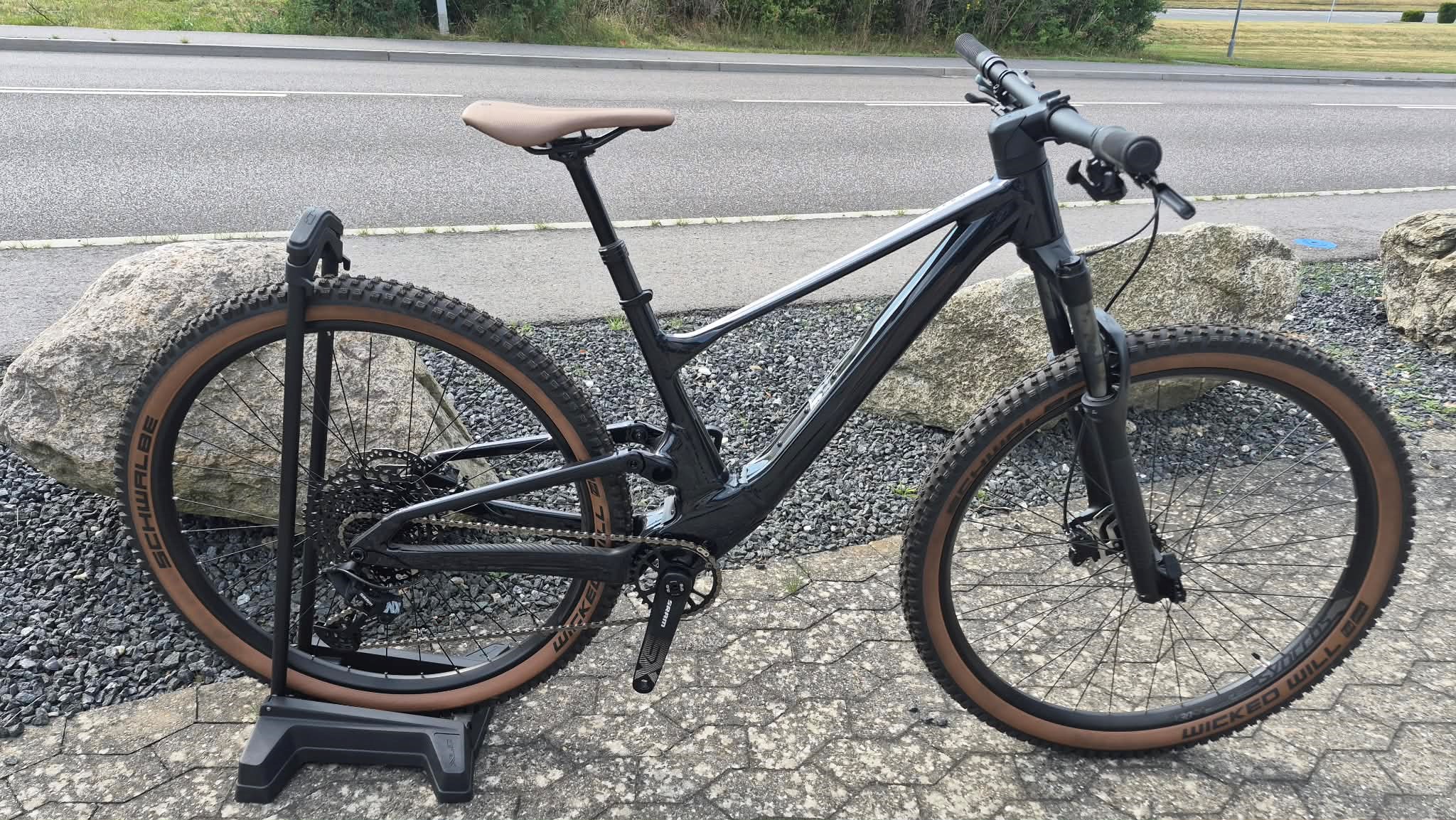 SCOTT Dark Stellar Blue Spark 970 - S