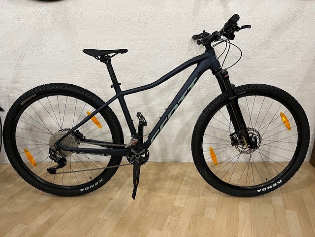 Contessa Active 10 - M (Hjulstr: 29")