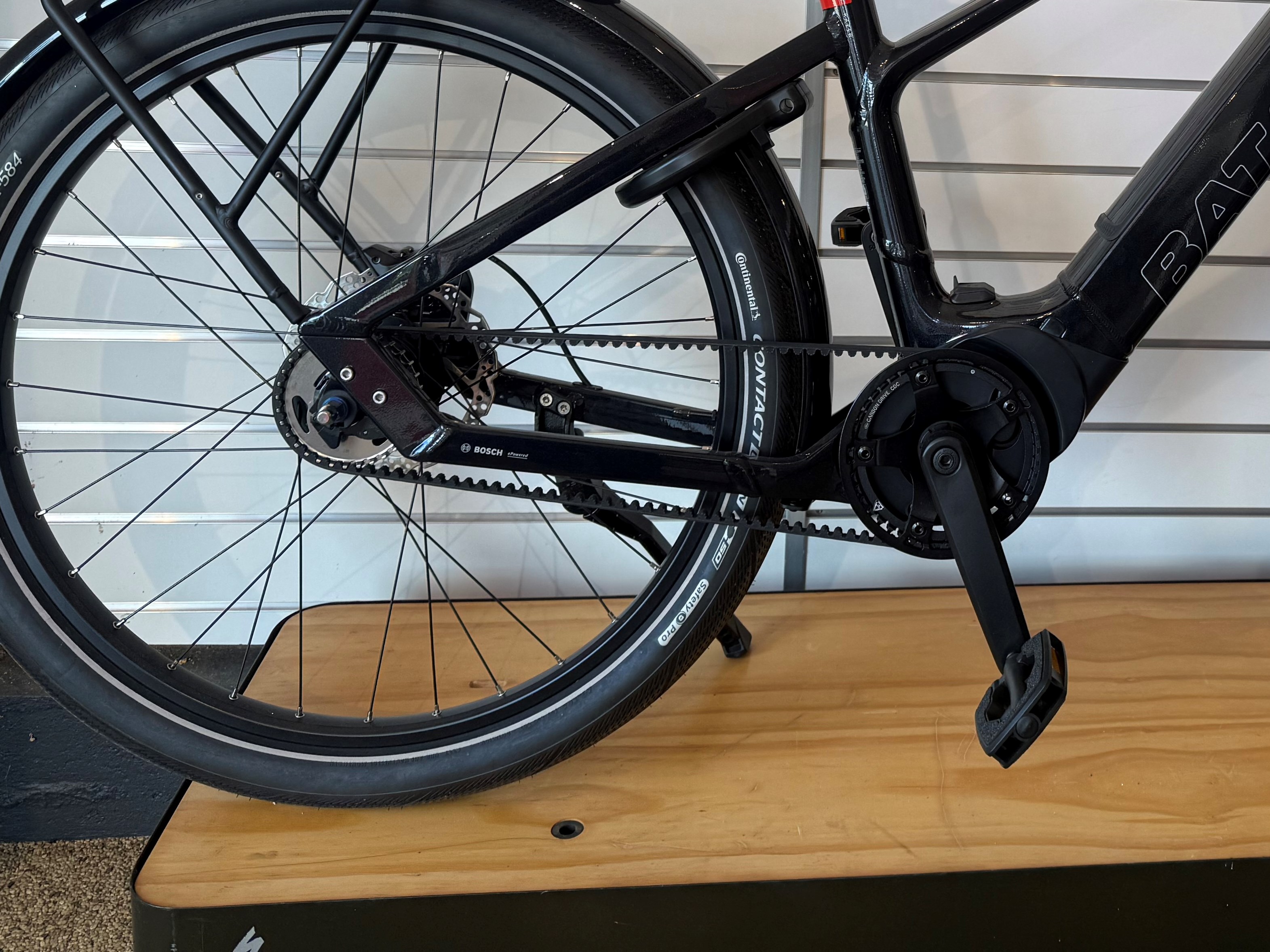 Batavus Nero Black Razer Exclusive - 44 cm