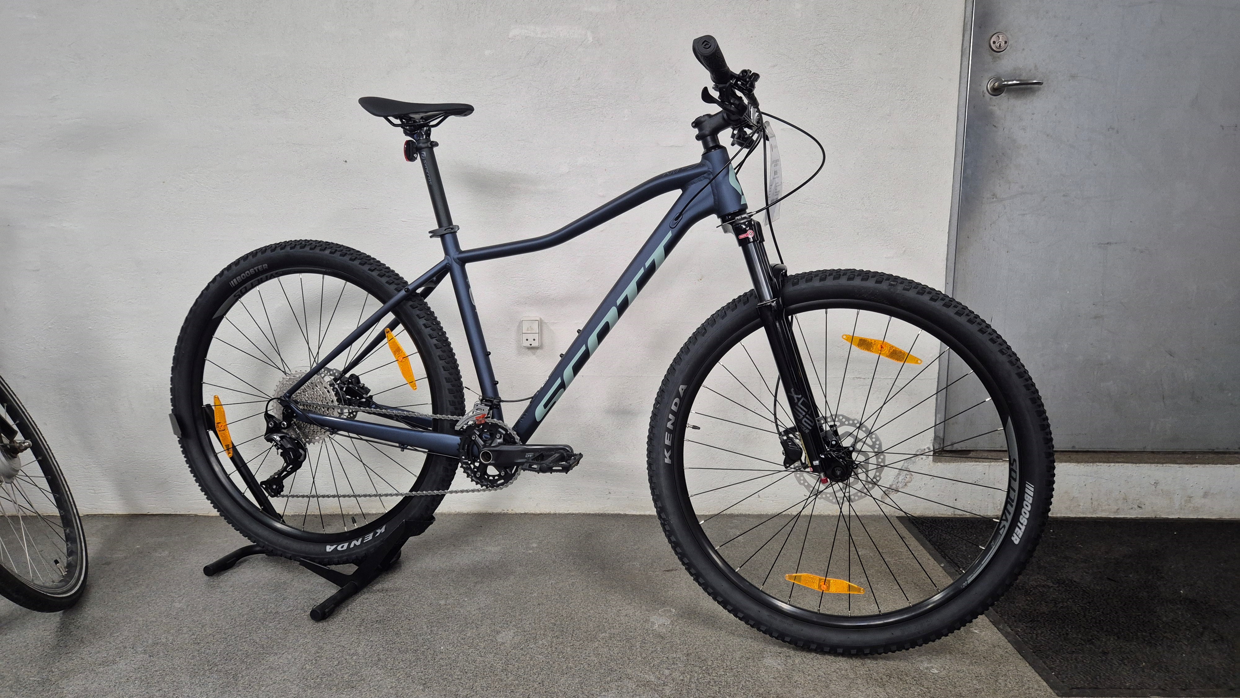 SCOTT Blå Contessa Active 10 - L (Hjulstr: 29")