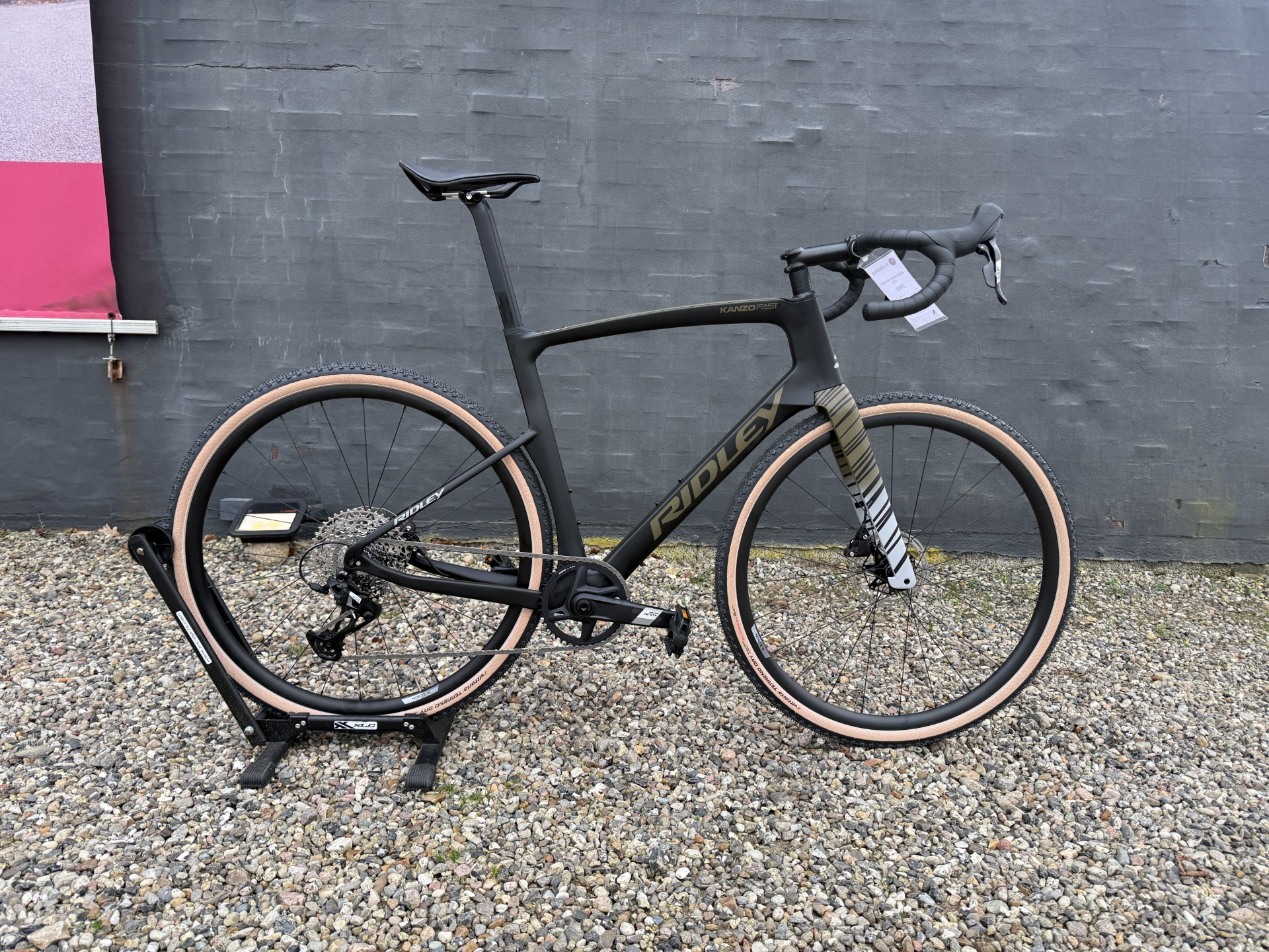 Kanzo Fast Apex XPLR - M