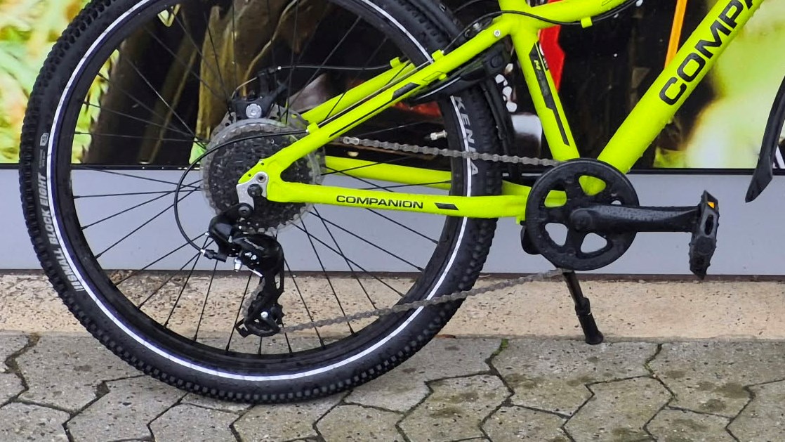 Companion Lime Grøn M1.24 - 24"
