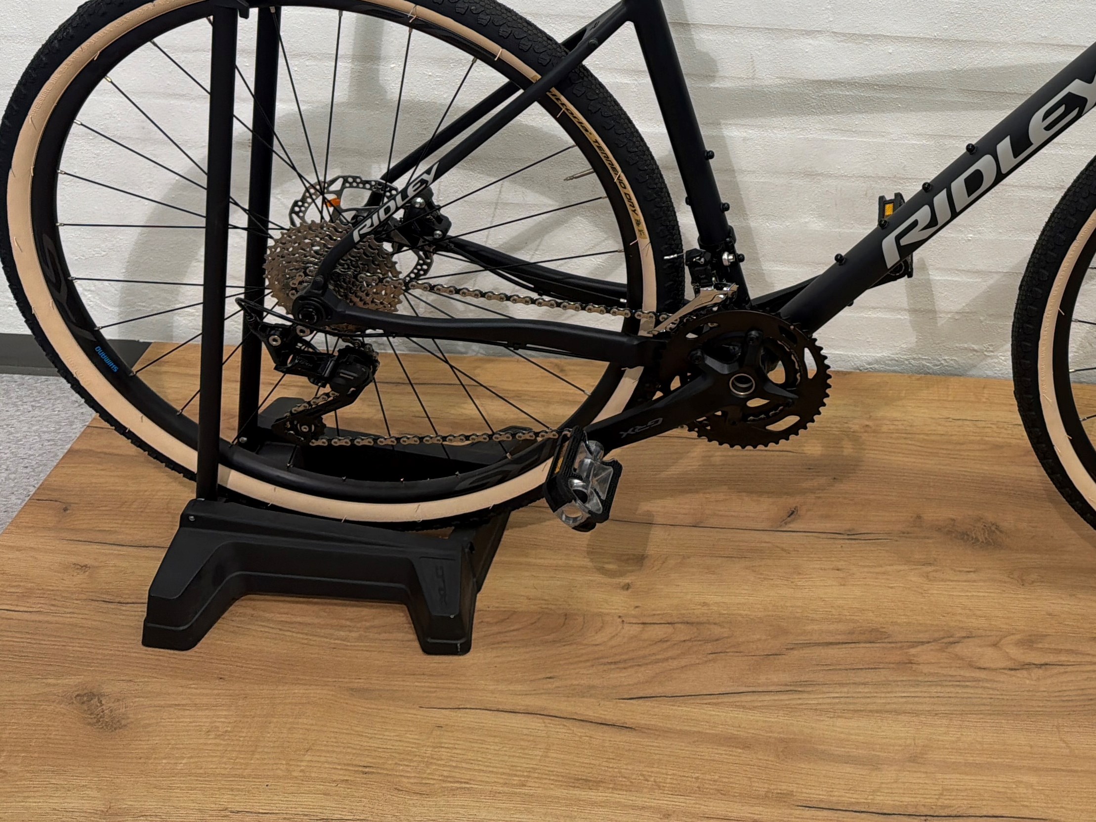 Ridley Black Metallic Kanzo Adventure A GRX400 - M