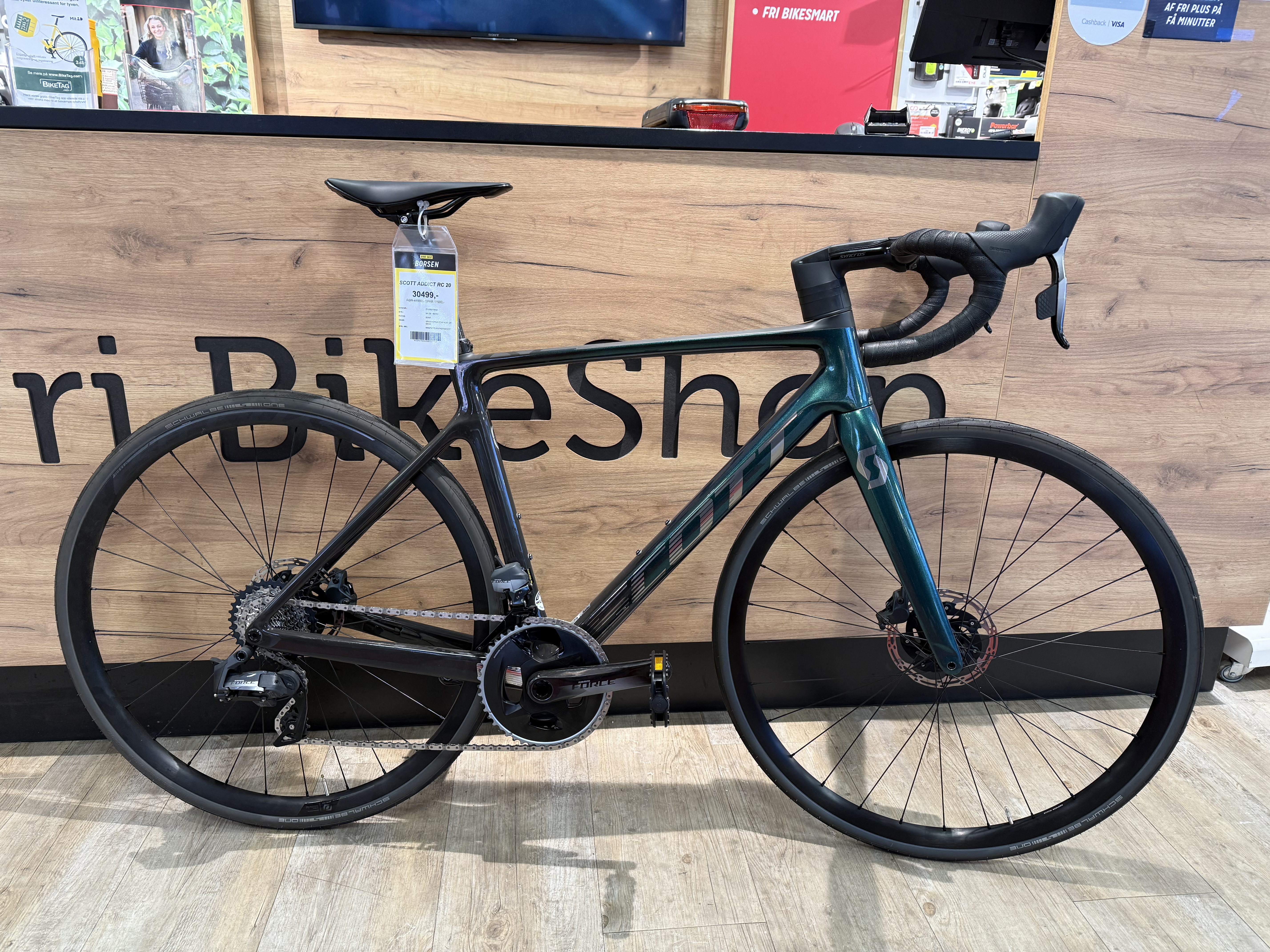 Addict RC 20 - 54 cm