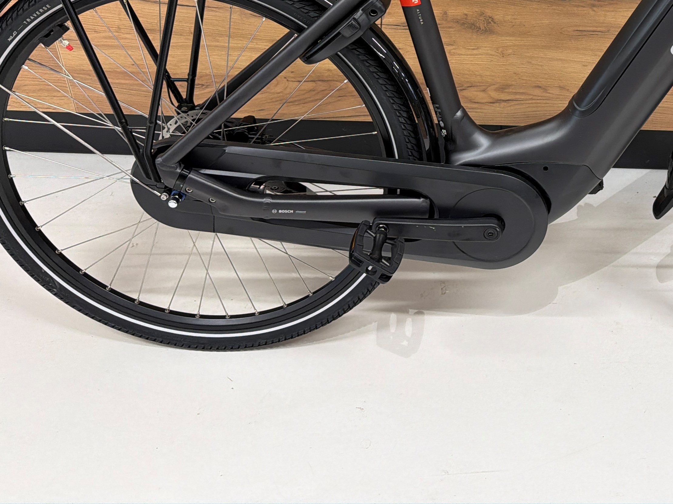 Batavus Smoking Black Altura Power Pro - 51 cm