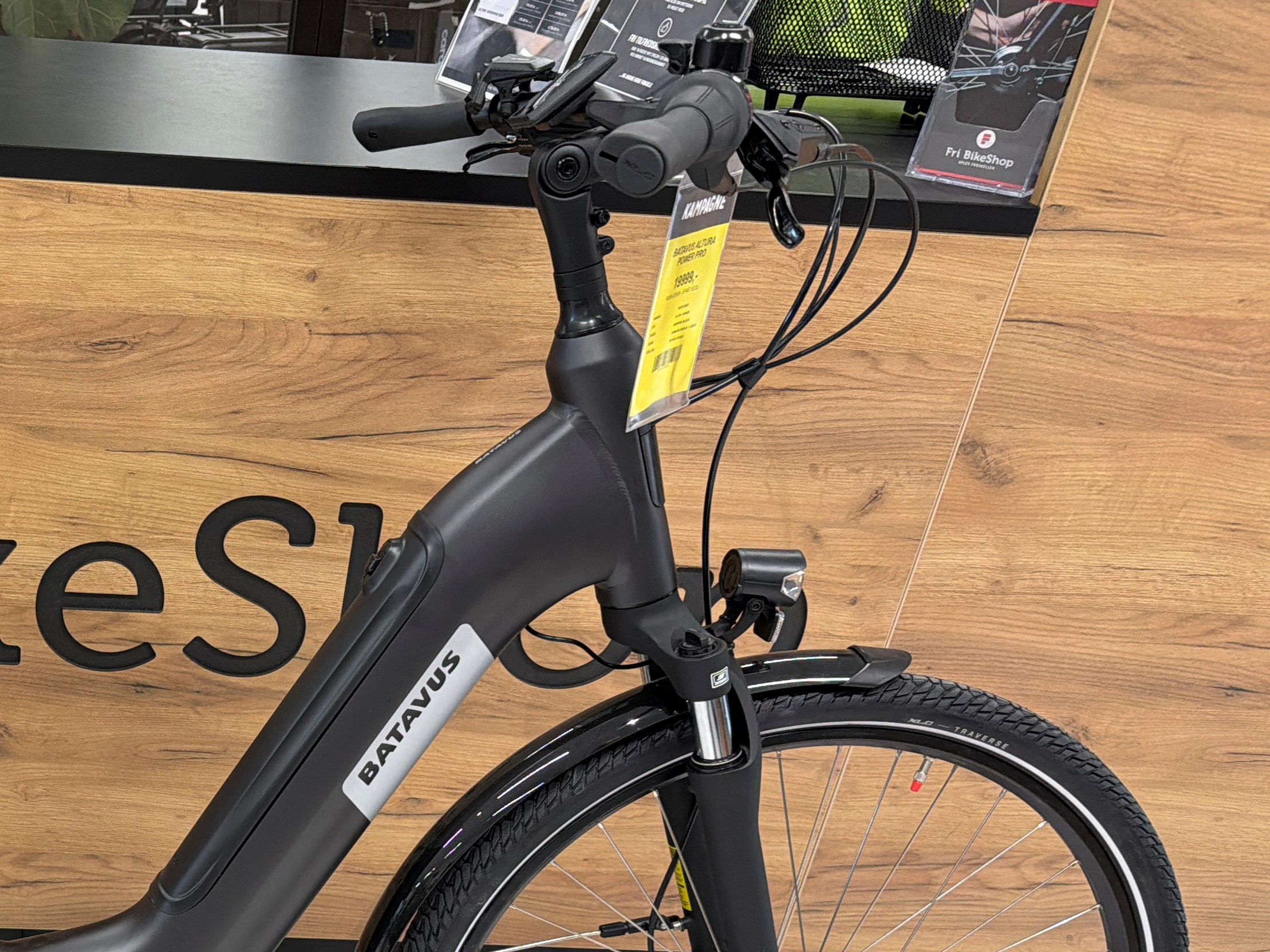 Batavus Smoking Black Altura Power Pro - 51 cm