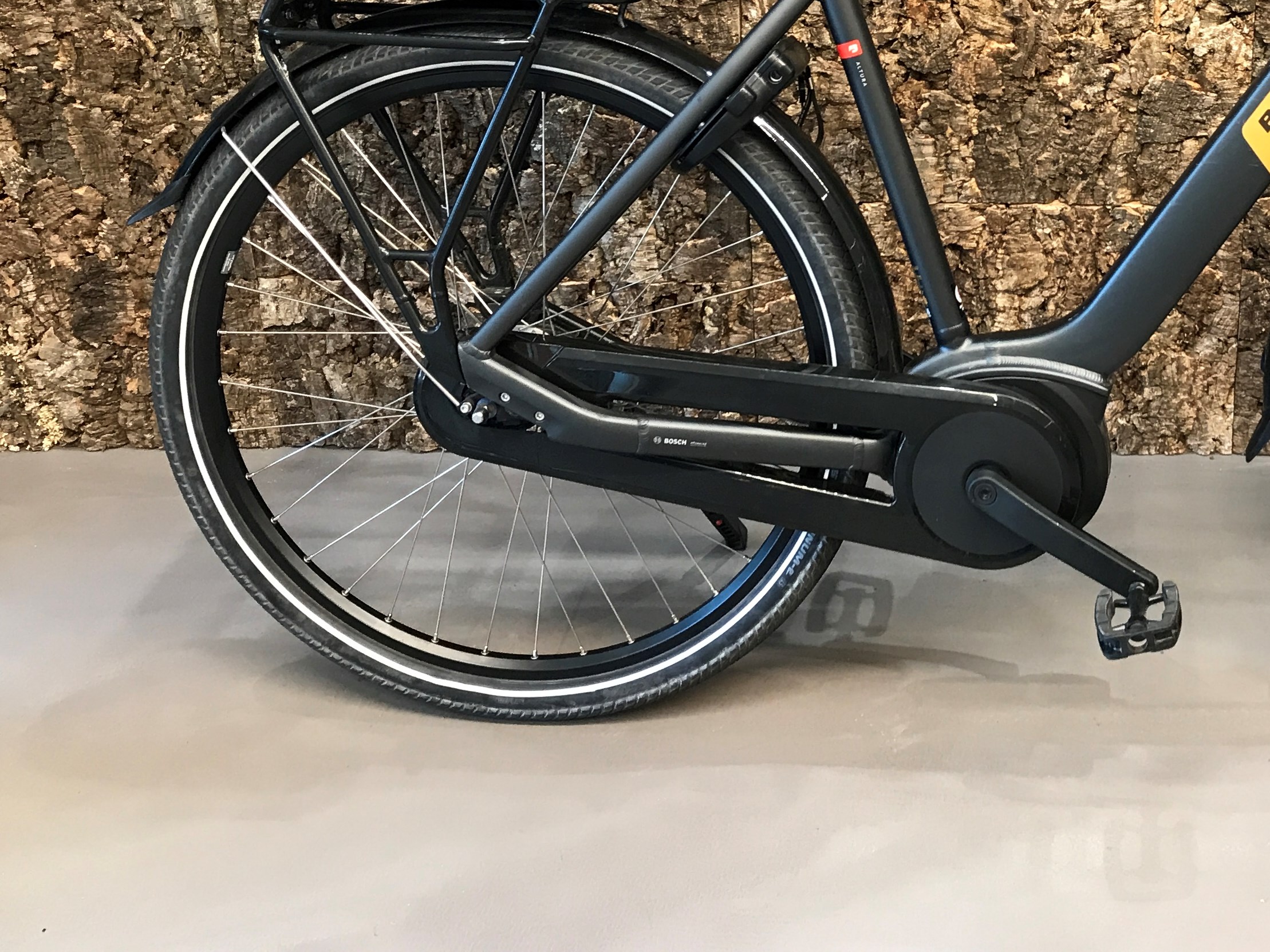 Batavus Smoking Black Altura E-Go - 56 cm