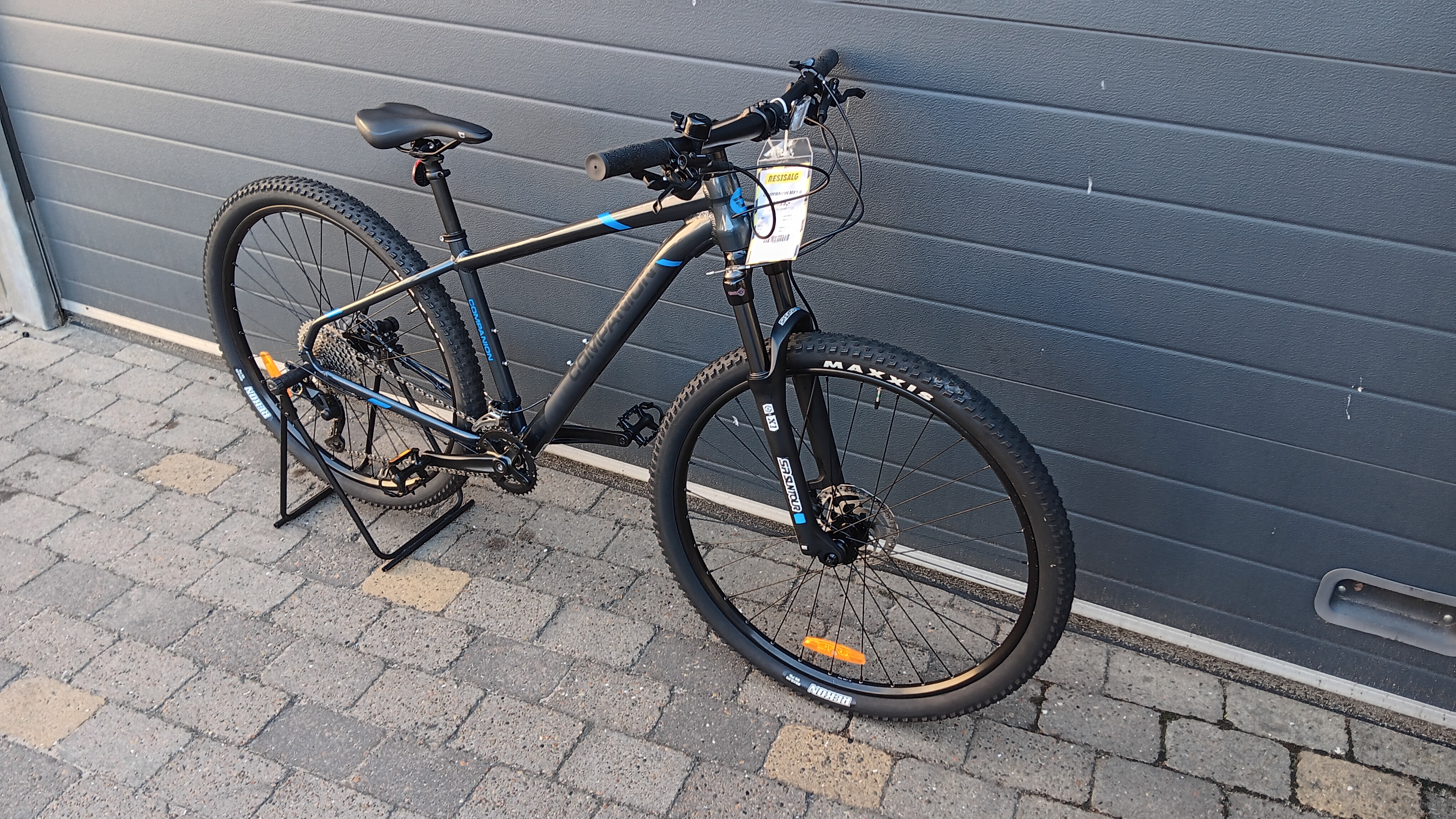 MX1.0 - M (Hjulstr: 29")
