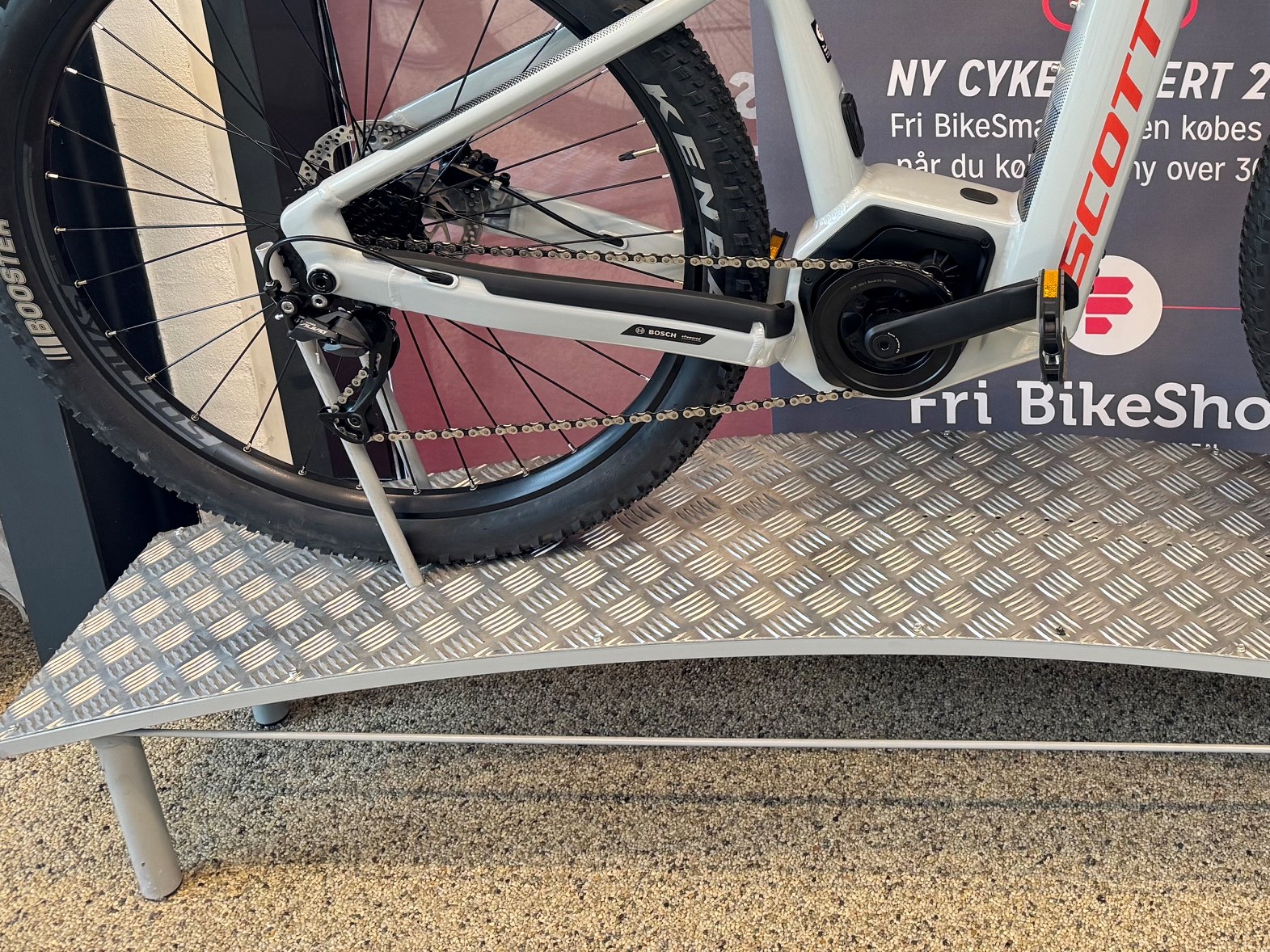 SCOTT Rhino Grey Gloss Aspect eRIDE 940 - S