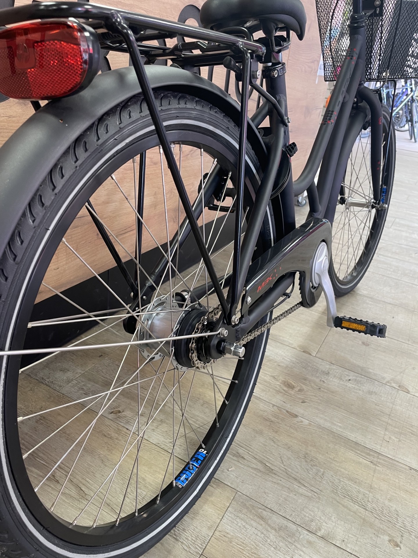 MBK Sort Genesis Granny 24" - 24"