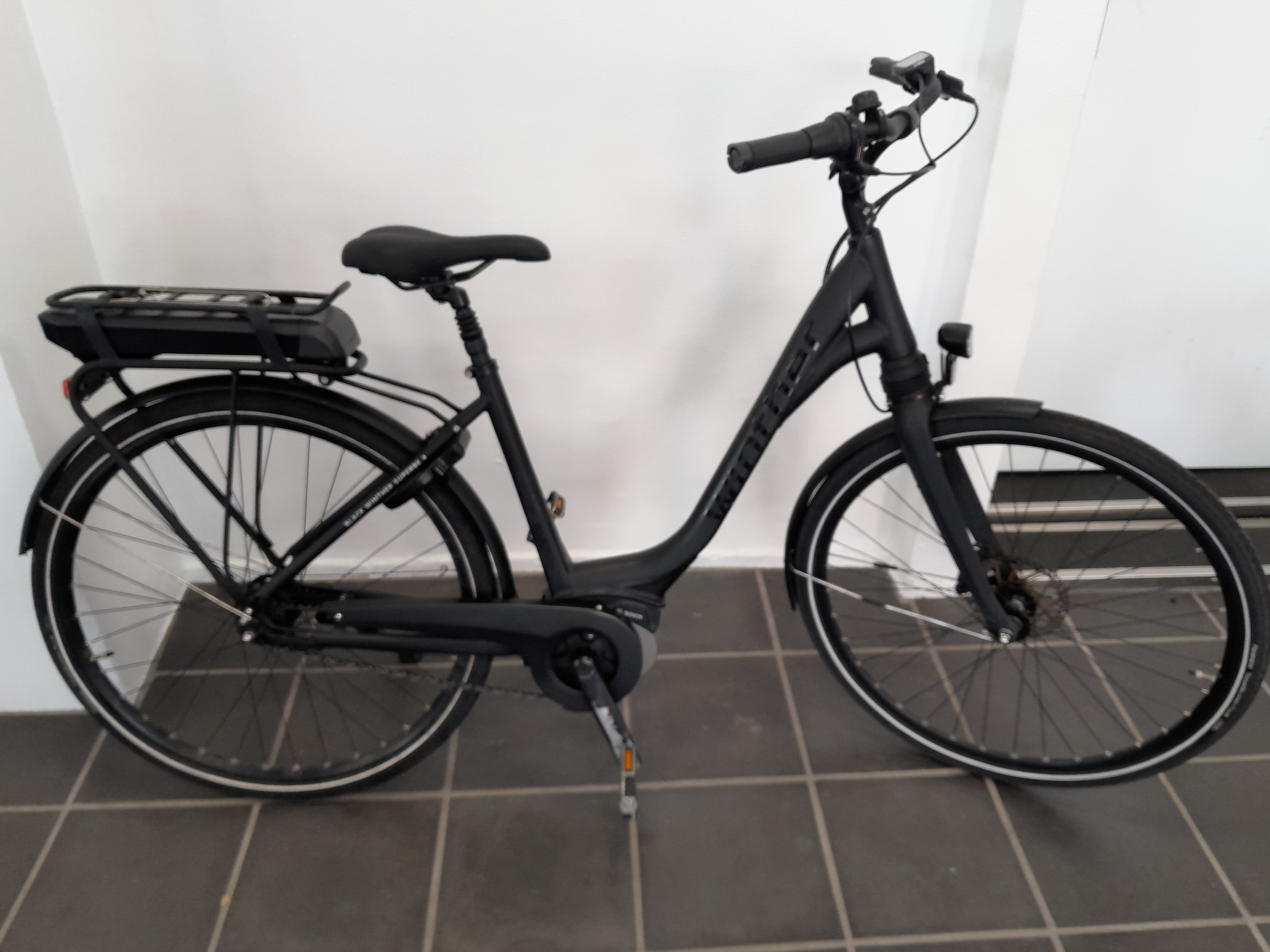 Black Superbe 4 - 48 cm