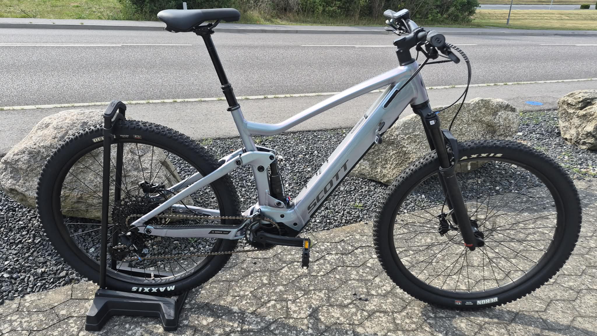 Strike eRIDE 930 - L